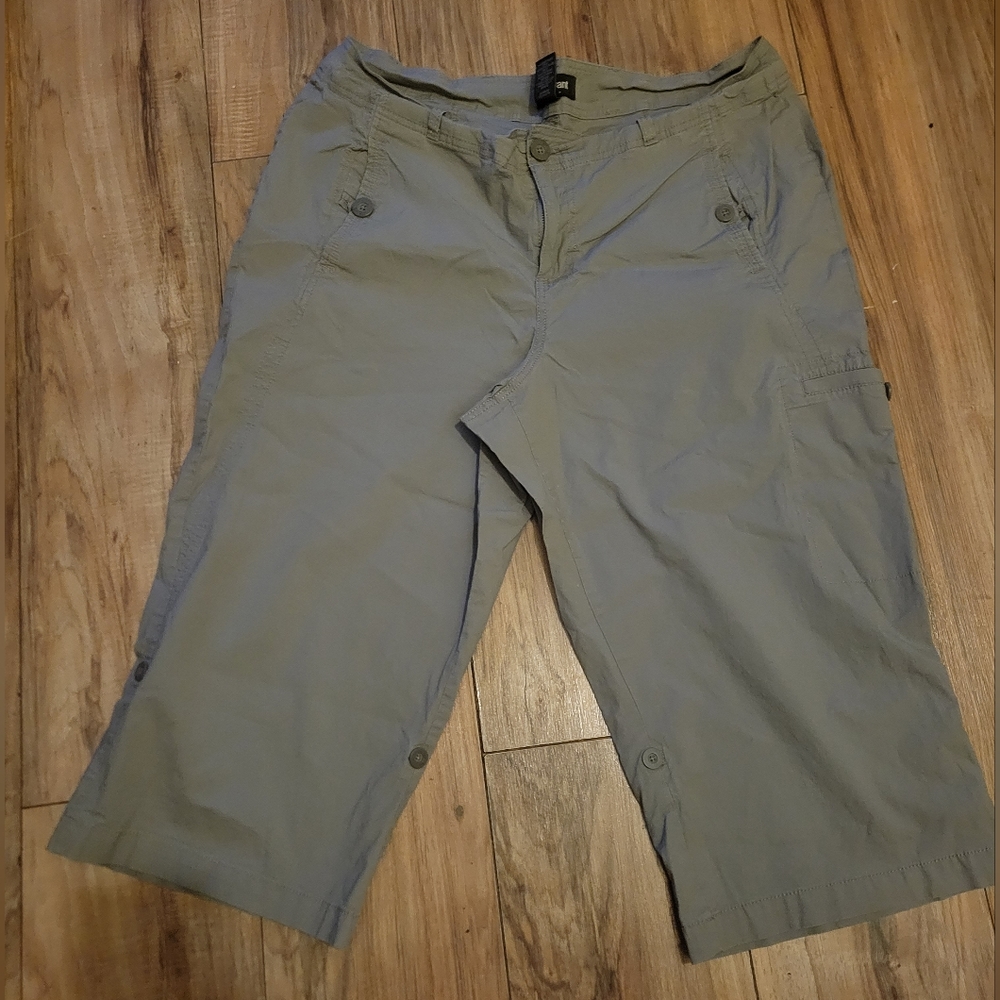 Lane Bryant Convertable Capris to Shorts Gray Size 18